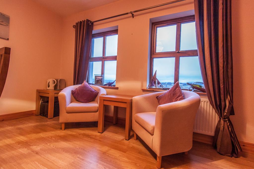 Achill Water'S Edge Bed & Breakfast Doogort ภายนอก รูปภาพ